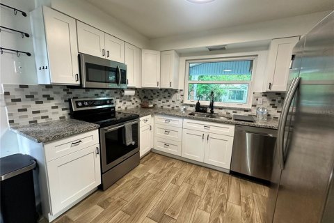 Casa en alquiler en Deltona, Florida, 3 dormitorios, 102.56 m2 № 1917405 - foto 18