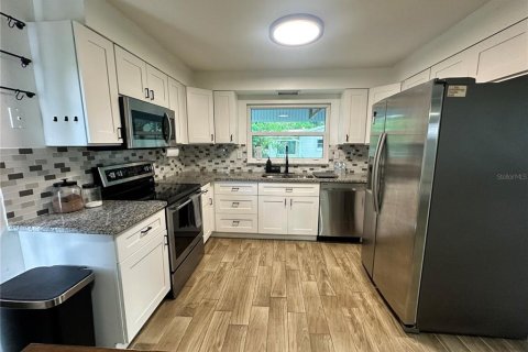 Casa en alquiler en Deltona, Florida, 3 dormitorios, 102.56 m2 № 1917405 - foto 19