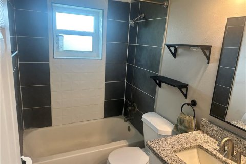 Casa en alquiler en Deltona, Florida, 3 dormitorios, 102.56 m2 № 1917405 - foto 25