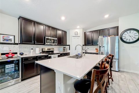 Villa ou maison à vendre à Bartow, Floride: 4 chambres, 180.14 m2 № 2324271 - photo 11