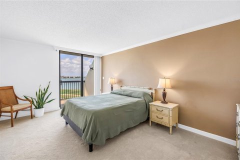 Condominio en venta en Saint Pete Beach, Florida, 2 dormitorios, 117.99 m2 № 2203490 - foto 22