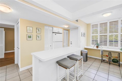 Condominio en venta en Saint Pete Beach, Florida, 2 dormitorios, 117.99 m2 № 2203490 - foto 6