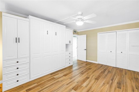 Condominio en venta en Saint Pete Beach, Florida, 2 dormitorios, 117.99 m2 № 2203490 - foto 26