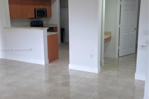 Condominio en alquiler en North Lauderdale, Florida, 2 dormitorios, 107.95 m2 № 2007708 - foto 5