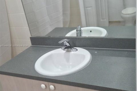Condominio en alquiler en North Lauderdale, Florida, 2 dormitorios, 107.95 m2 № 2007708 - foto 26