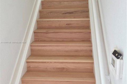 Condominio en alquiler en North Lauderdale, Florida, 2 dormitorios, 107.95 m2 № 2007708 - foto 2