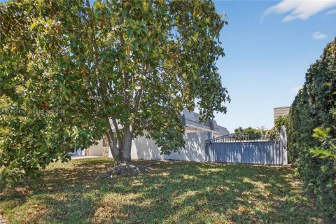 Купить виллу или дом в Майами, Флорида 4 спальни, 171.68м2, № 2062877 - фото 11