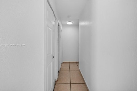 Купить виллу или дом в Майами, Флорида 4 спальни, 171.68м2, № 2062877 - фото 19