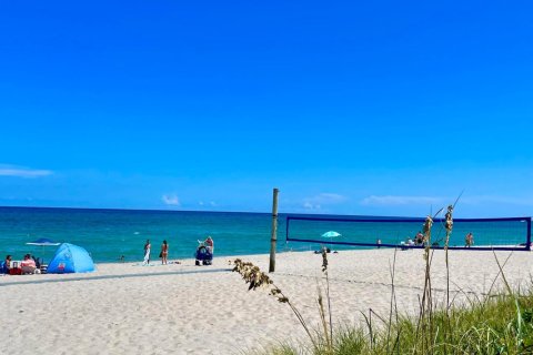 Adosado en alquiler en Lake Worth, Florida, 3 dormitorios, 152.36 m2 № 1229082 - foto 1