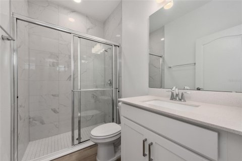 House in Winter Garden, Florida 4 bedrooms, 248.33 sq.m. № 2433511 - photo 13