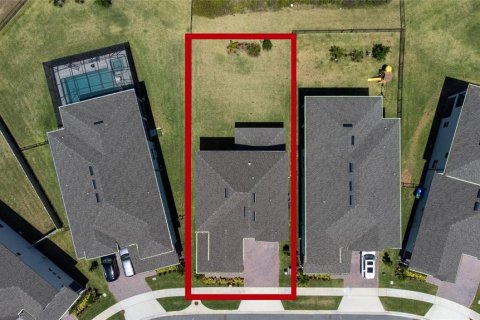 House in Winter Garden, Florida 4 bedrooms, 248.33 sq.m. № 2433511 - photo 3