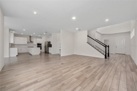 House in Winter Garden, Florida 4 bedrooms, 248.33 sq.m. № 2433511 - photo 15