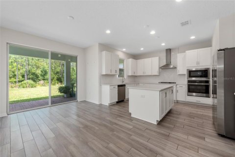 House in Winter Garden, Florida 4 bedrooms, 248.33 sq.m. № 2433511 - photo 17