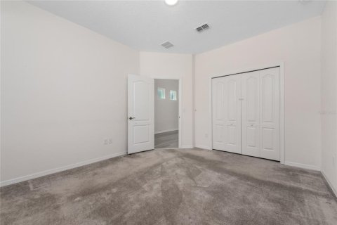 House in Winter Garden, Florida 4 bedrooms, 248.33 sq.m. № 2433511 - photo 12