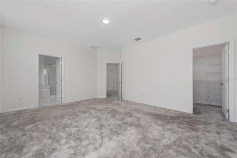 House in Winter Garden, Florida 4 bedrooms, 248.33 sq.m. № 2433511 - photo 29