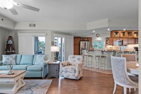 Condo in New Smyrna Beach, Florida, 3 bedrooms  № 1641075 - photo 12