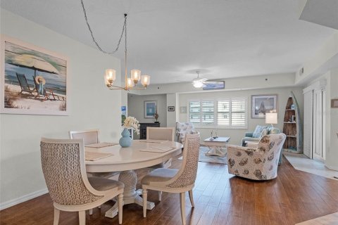 Condo in New Smyrna Beach, Florida, 3 bedrooms  № 1641075 - photo 11
