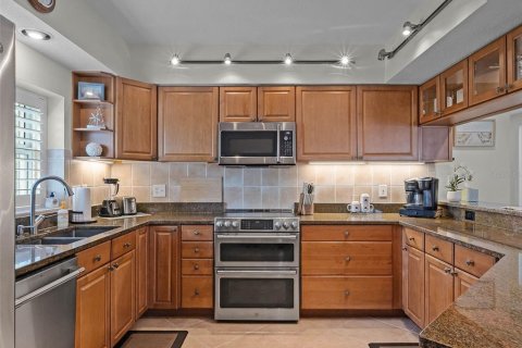 Condo in New Smyrna Beach, Florida, 3 bedrooms  № 1641075 - photo 15