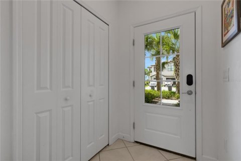 Townhouse in Bradenton, Florida 3 bedrooms, 178.84 sq.m. № 2230627 - photo 3