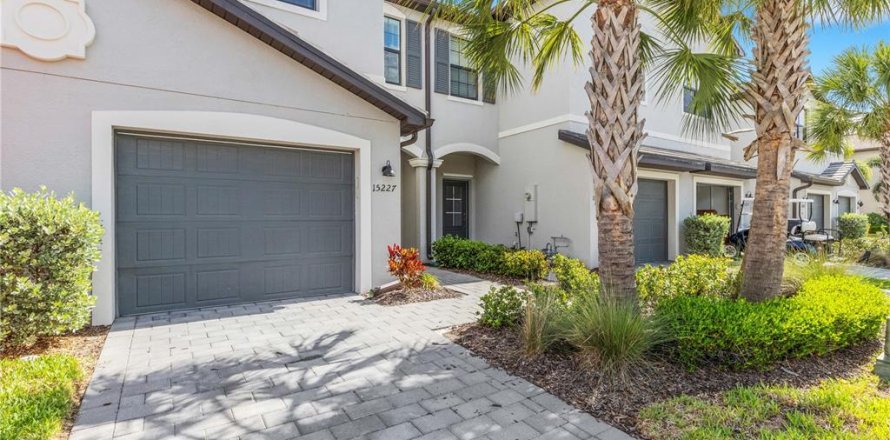 Townhouse in Bradenton, Florida 3 bedrooms, 178.84 sq.m. № 2230627