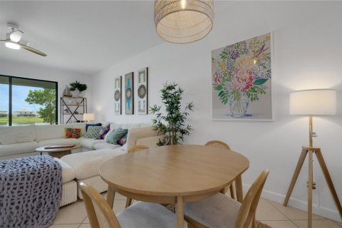 Townhouse in Bradenton, Florida 3 bedrooms, 178.84 sq.m. № 2230627 - photo 17