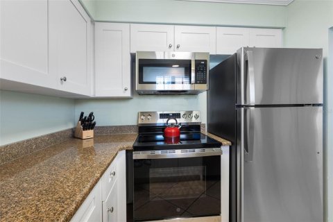Copropriété à vendre à Indian Shores, Floride: 1 chambre, 68.28 m2 № 2416630 - photo 20