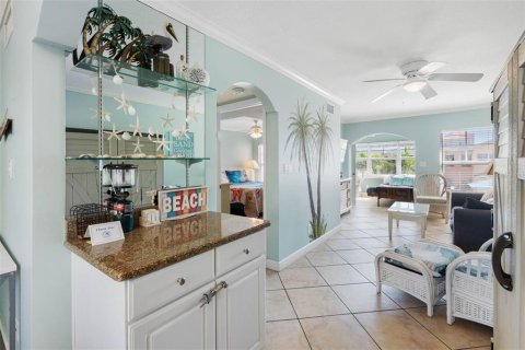 Copropriété à vendre à Indian Shores, Floride: 1 chambre, 68.28 m2 № 2416630 - photo 17