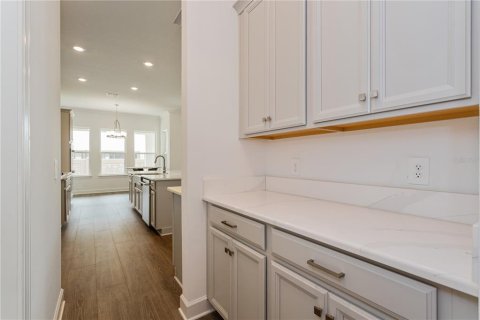 Casa en alquiler en Gotha, Florida, 4 dormitorios, 380.81 m2 № 1917504 - foto 21