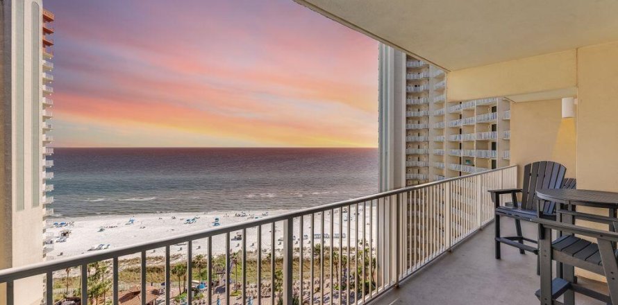 Condo in Panama City Beach, Florida, 2 bedrooms № 561162