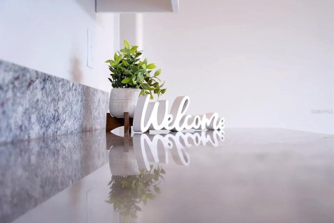 Casa en alquiler en Orlando, Florida, 4 dormitorios, 331.75 m2 № 1901624 - foto 12