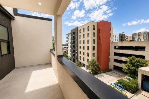 Adosado en venta en Tampa, Florida, 4 dormitorios, 272.02 m2 № 2330267 - foto 25