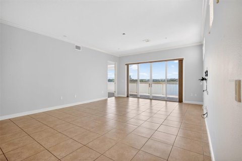 Condominio en venta en Orlando, Florida, 3 dormitorios, 236.81 m2 № 2151166 - foto 6