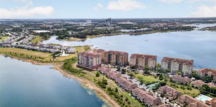 Condominio en Orlando, Florida, 3 dormitorios № 2151166