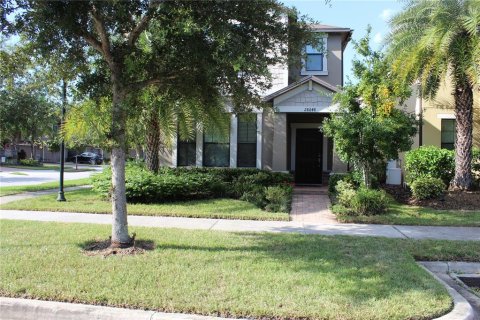 House in Wesley Chapel, Florida 4 bedrooms, 230.58 sq.m. № 1914571 - photo 2