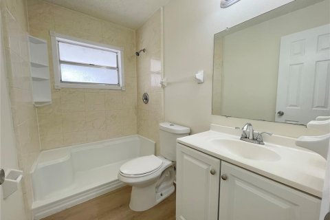 Villa ou maison à vendre à Brandon, Floride: 3 chambres, 112.23 m2 № 1772932 - photo 11