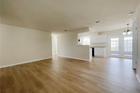 Villa ou maison à vendre à Brandon, Floride: 3 chambres, 112.23 m2 № 1772932 - photo 3