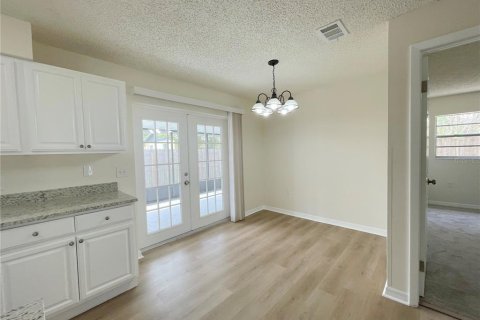 Villa ou maison à vendre à Brandon, Floride: 3 chambres, 112.23 m2 № 1772932 - photo 7