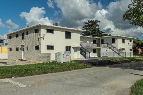 Appartement à louer à South Miami, Floride: 1 chambre, 51.1 m2 № 2041400 - photo 13