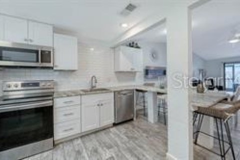 Casa en venta en Bradenton, Florida, 2 dormitorios, 87.79 m2 № 2157093 - foto 6