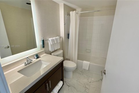 Condo in Sunny Isles Beach, Florida, 3 bedrooms  № 1655396 - photo 26