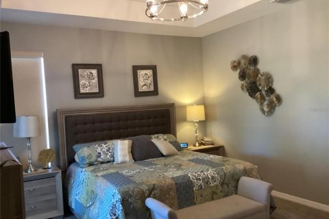 House in Winter Garden, Florida 4 bedrooms, 181.72 sq.m. № 2395606 - photo 15
