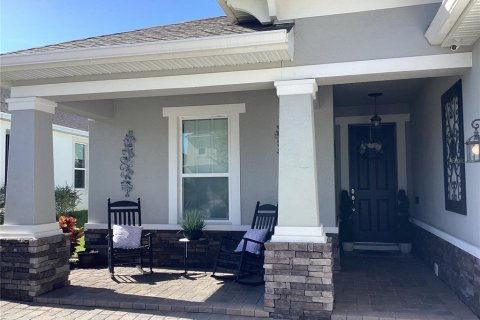 House in Winter Garden, Florida 4 bedrooms, 181.72 sq.m. № 2395606 - photo 2