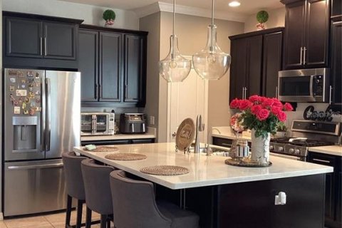 House in Winter Garden, Florida 4 bedrooms, 181.72 sq.m. № 2395606 - photo 12