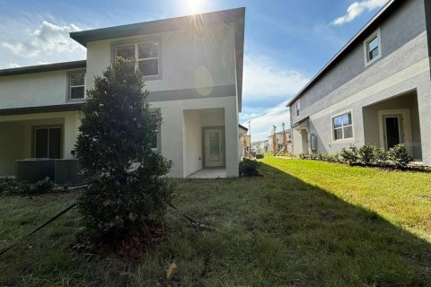 Townhouse in San Antonio, Florida 3 bedrooms, 166.02 sq.m. № 1909400 - photo 4