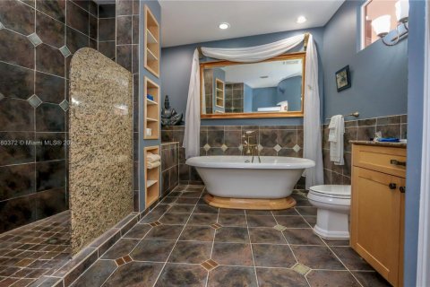 Commercial property in Hollywood, Florida № 1860677 - photo 26