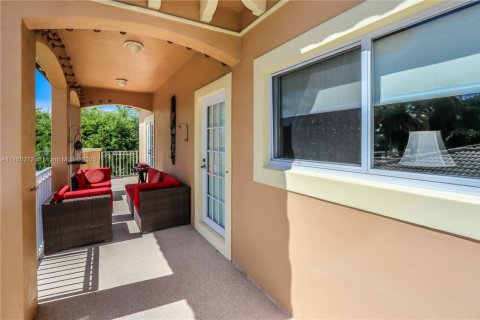 Commercial property in Hollywood, Florida № 1860677 - photo 29