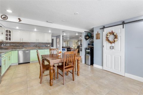 Casa en venta en New Port Richey, Florida, 3 dormitorios, 121.7 m2 № 1901898 - foto 9