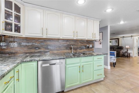 Casa en venta en New Port Richey, Florida, 3 dormitorios, 121.7 m2 № 1901898 - foto 10