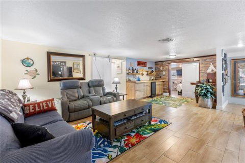 Casa en venta en New Port Richey, Florida, 3 dormitorios, 121.7 m2 № 1901898 - foto 3