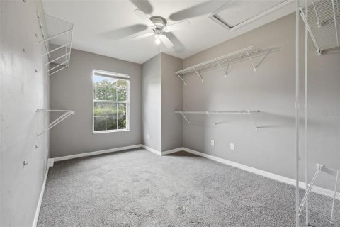 House in Trenton, Florida 5 bedrooms, 211.72 sq.m. № 2136402 - photo 4